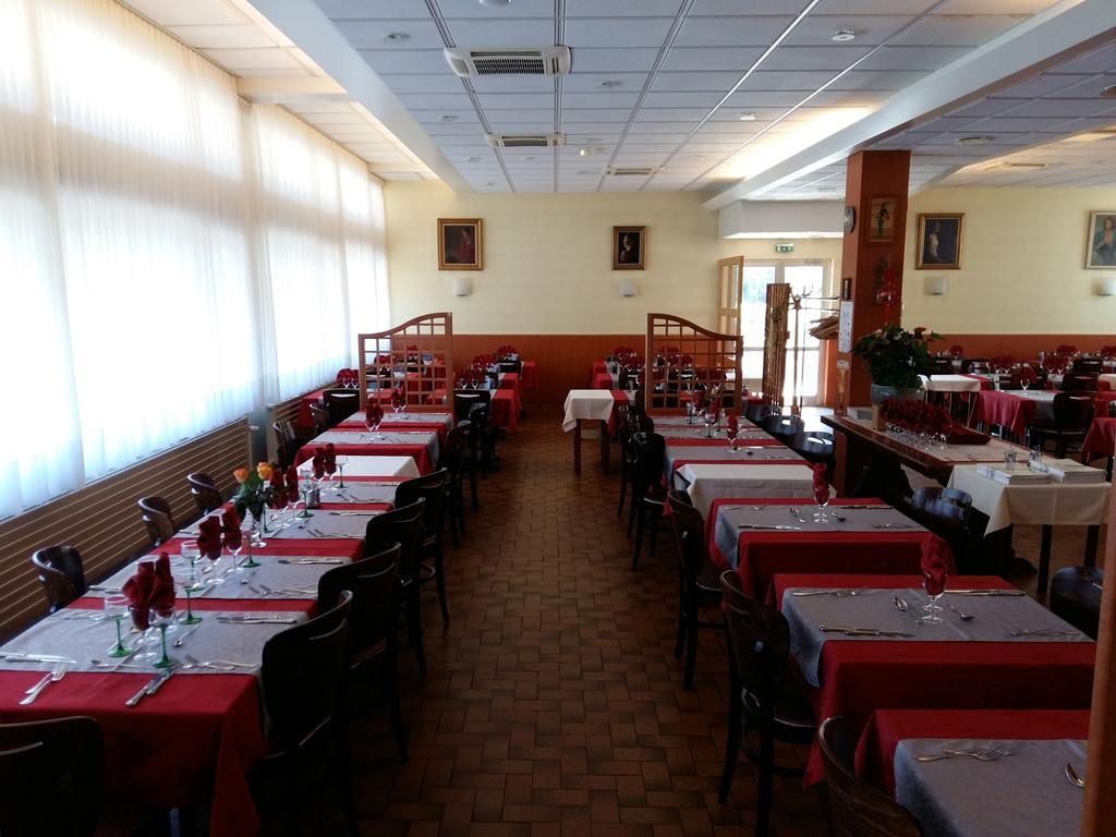 Hotel Restaurant Niemerich Pulversheim Exterior photo